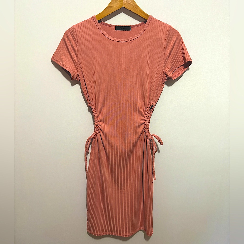 21 Saints Cut Out Short Sleeve Dress